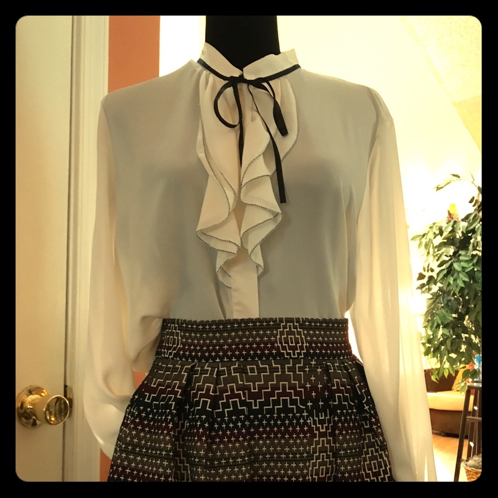 A gorgeous N&Y company two piece blouse and skirt